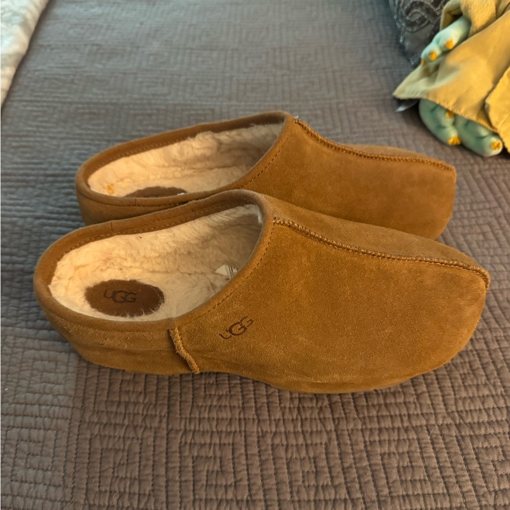 UGG Tan Suede Mules Cozy Slip-On Clogs
